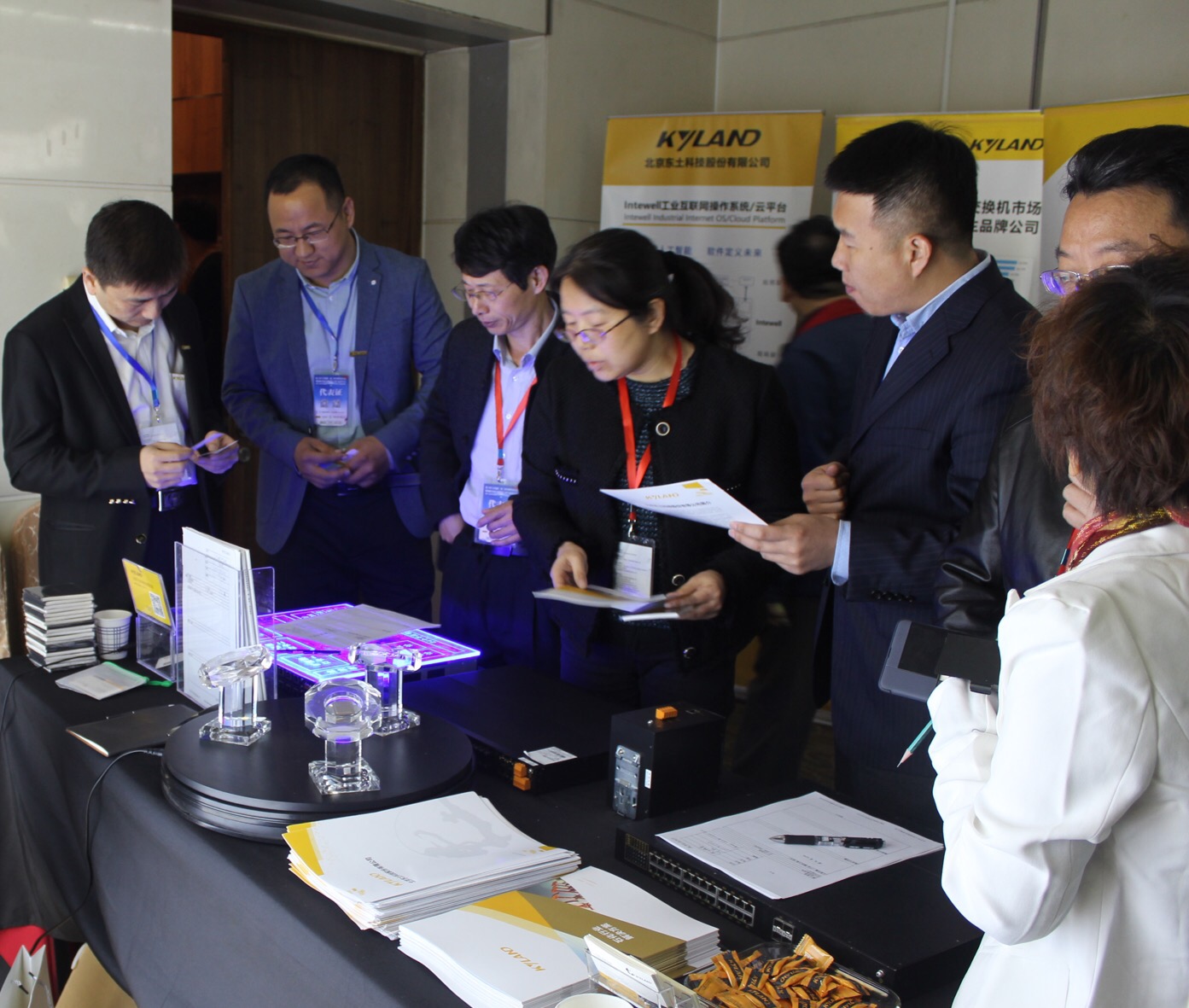 自主可控 东土科技亮相2019全国石油和化工电气技术大会
